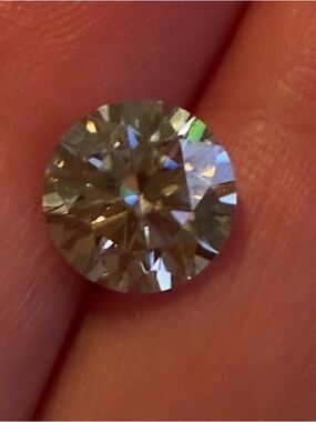 Classic White Round Brilliant Solitaire Gemstone - Timeless Sparkle